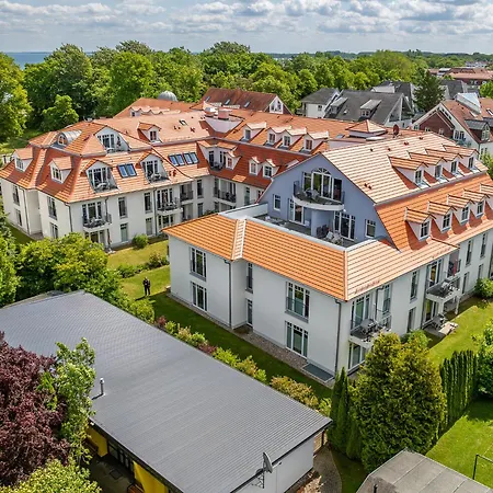 Baltischer Hof 62 *